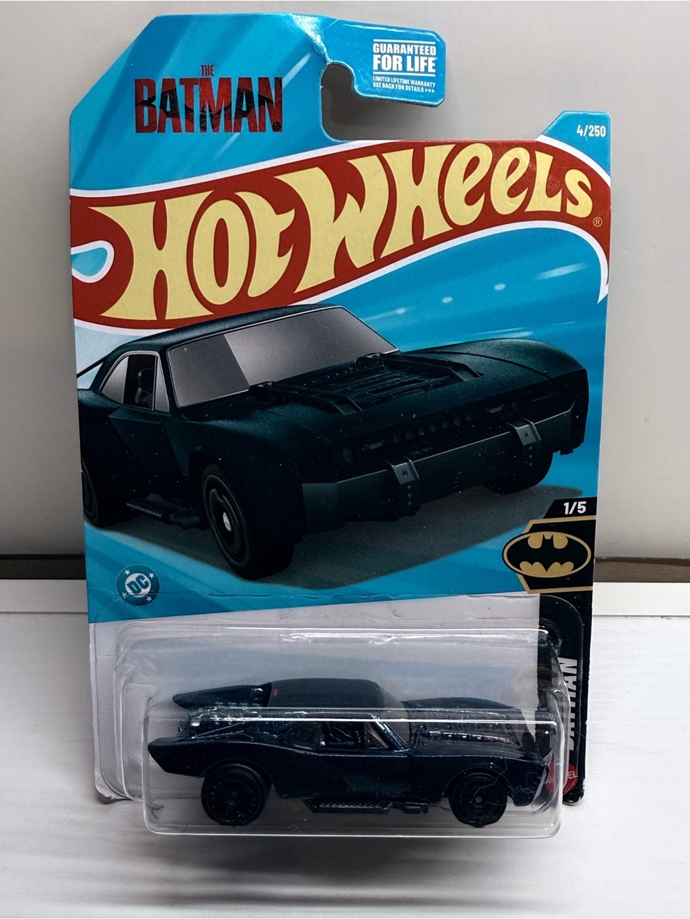 Hot Wheels - Batmobile 4/250 - Batman 1/5 Black New